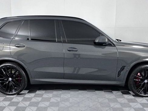 Used 2023 BMW X5 M50i w/ Executive Package image 9
