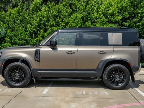 Used 2021 Land Rover Defender 110 S AWD/4WD image 17