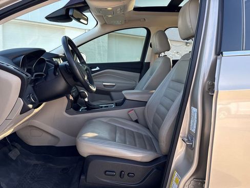 Used 2017 Ford Escape Titanium w/ Equipment Group 301A image 4