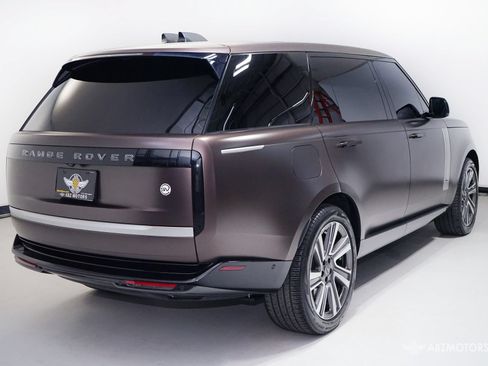 Used 2023 Land Rover Range Rover SV AWD/4WD image 5