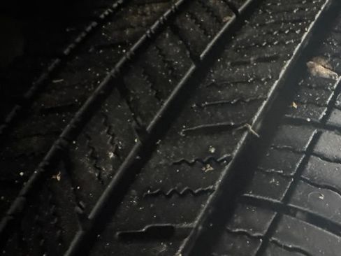 Used 2024 Chrysler Pacifica Touring-L FWD image 33