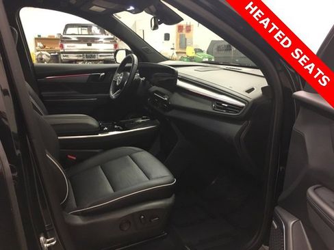 Used 2025 Buick Enclave Sport Touring image 15