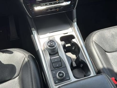 Used 2023 Ford Explorer Limited AWD/4WD image 27