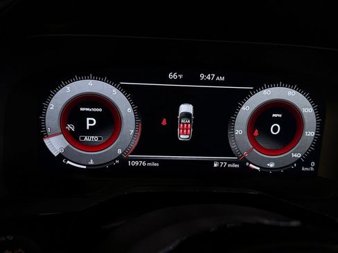 Used 2025 Nissan Pathfinder Platinum w/ Cargo Package AWD/4WD image 18
