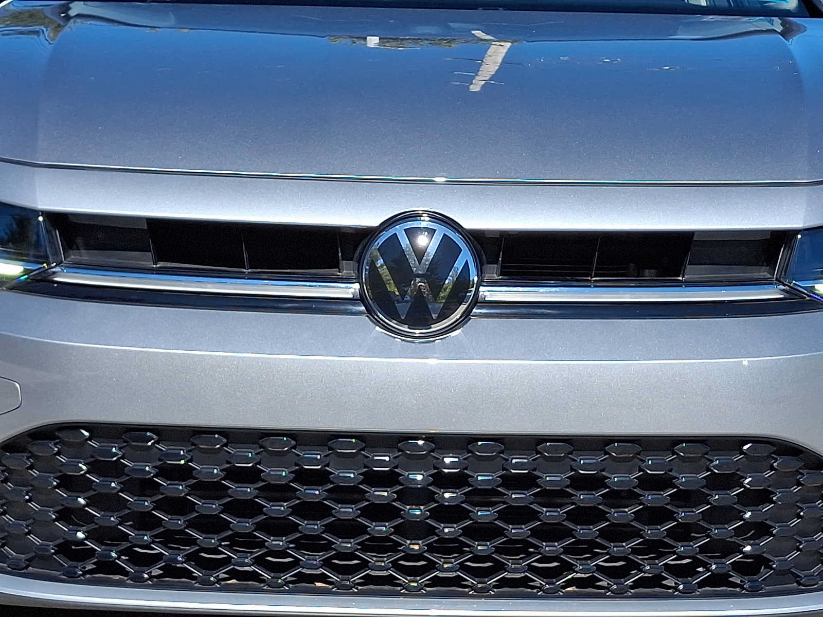 Used 2025 Volkswagen Jetta SEL FWD image 9