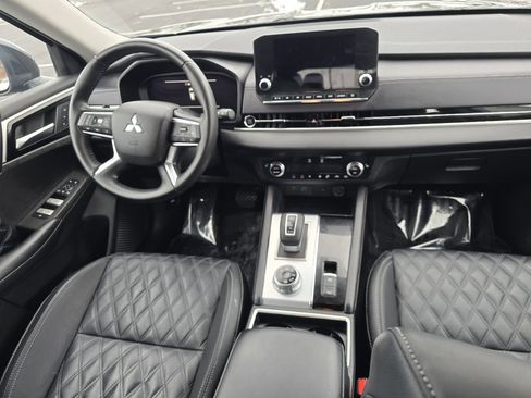 Used 2024 Mitsubishi Outlander SEL image 23