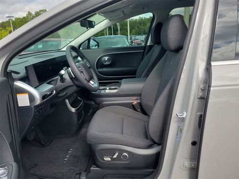 New 2026 Hyundai Ioniq 9 SE image 13