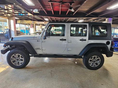 Used 2007 Jeep Wrangler Unlimited X image 4