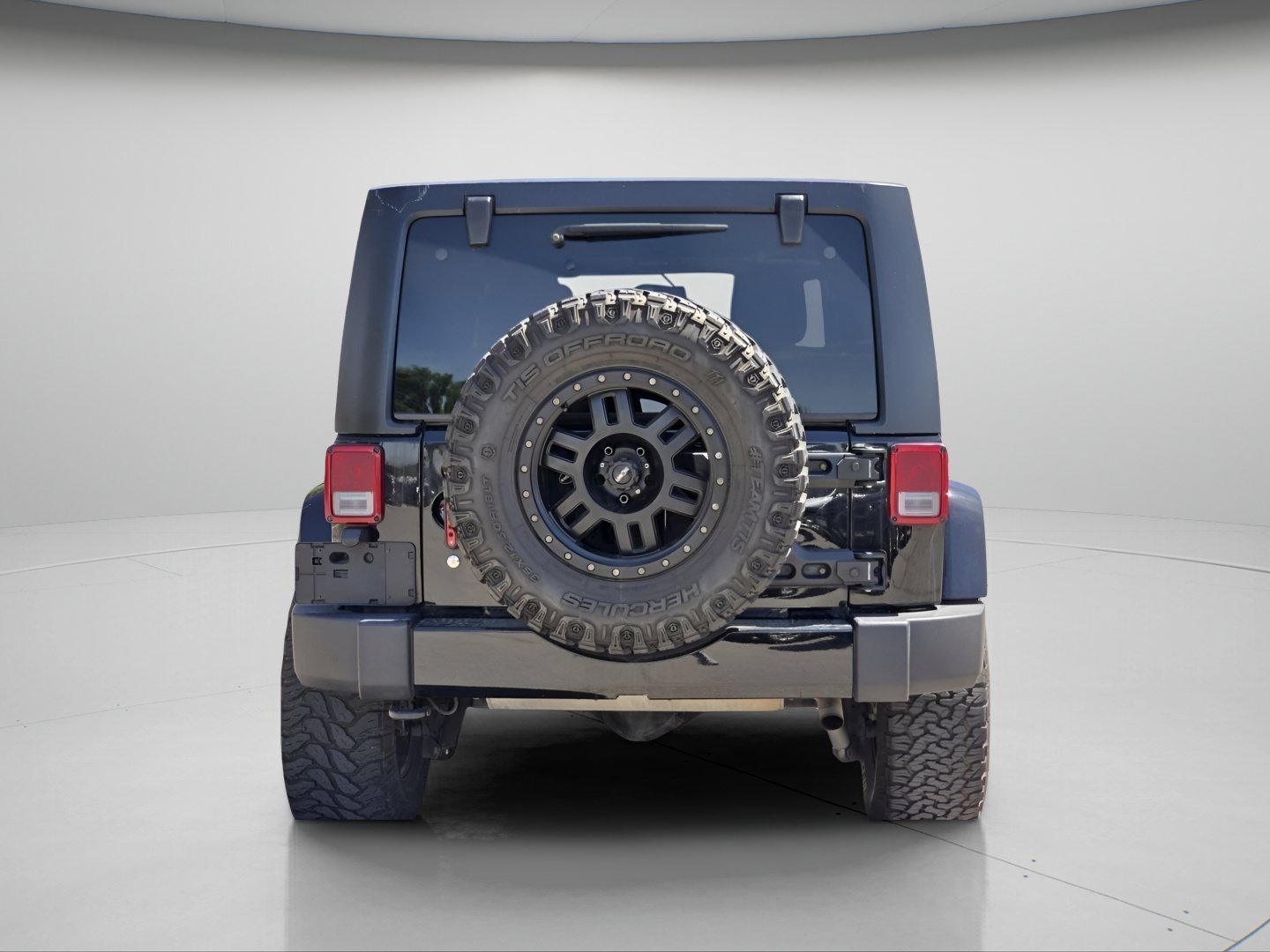 Used 2018 Jeep Wrangler Unlimited Sahara AWD/4WD image 14
