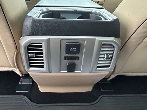 Used 2015 Ford F150 Lariat w/ Equipment Group 502A Luxury image 10