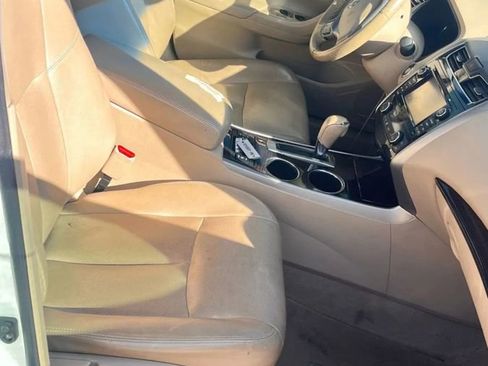 Used 2013 Nissan Altima 2.5 SL w/ Technology Pkg image 6