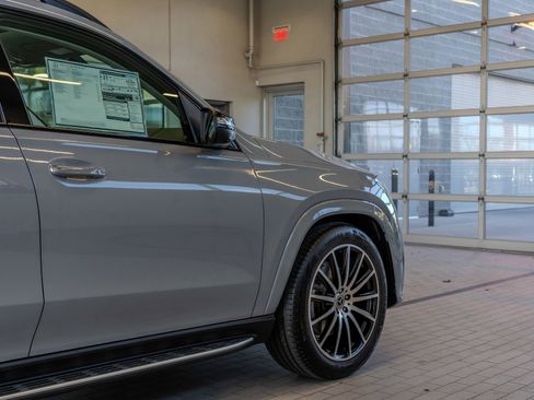 New 2026 Mercedes-Benz GLS 450 4MATIC image 30