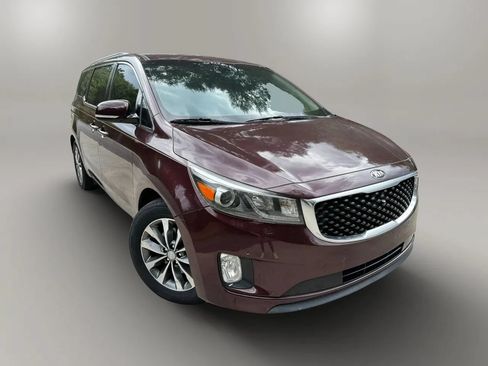 Used 2016 Kia Sedona SX FWD image 2
