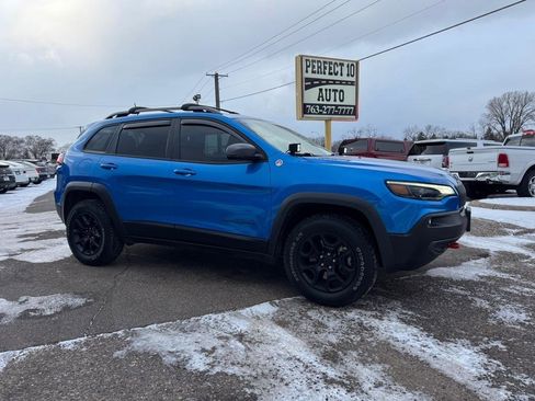 Used 2021 Jeep Cherokee Trailhawk w/ Trailer Tow Group AWD/4WD image 3