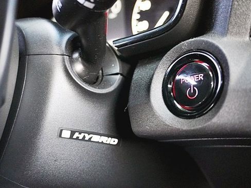 Used 2025 Honda CR-V Sport image 29