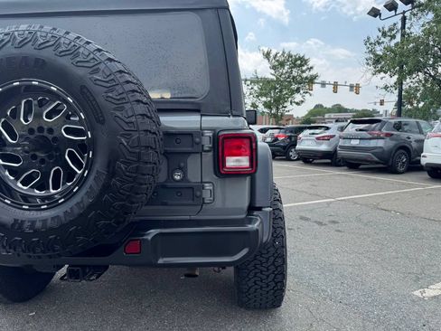 Used 2021 Jeep Wrangler Unlimited Rubicon w/ Xtreme Recon 35" Tire Package AWD/4WD image 62