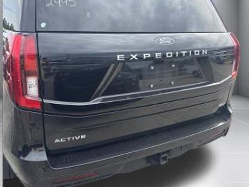 Certified 2025 Ford Expedition Max Active RWD image 10