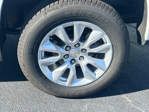 New 2026 Chevrolet Silverado 1500 Custom image 32