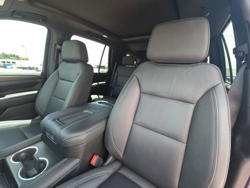 Used 2024 Chevrolet Tahoe LT w/ Luxury Package RWD image 26