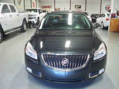 Used 2012 Buick Regal Premium image 2