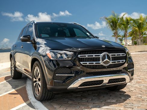 Used 2025 Mercedes-Benz GLE 450 4MATIC image 6