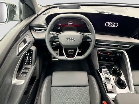 New 2025 Audi SQ5 Premium Plus image 11