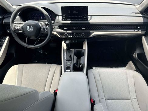 Certified 2025 Honda Accord SE image 15