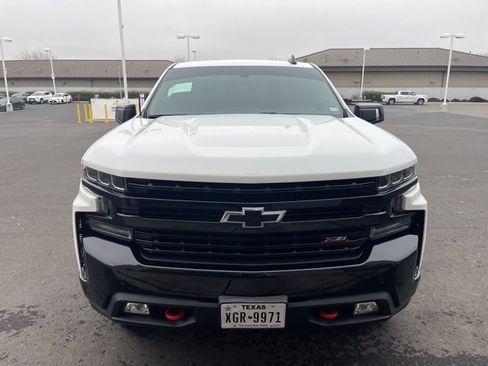 Used 2019 Chevrolet Silverado 1500 LT Trail Boss image 2
