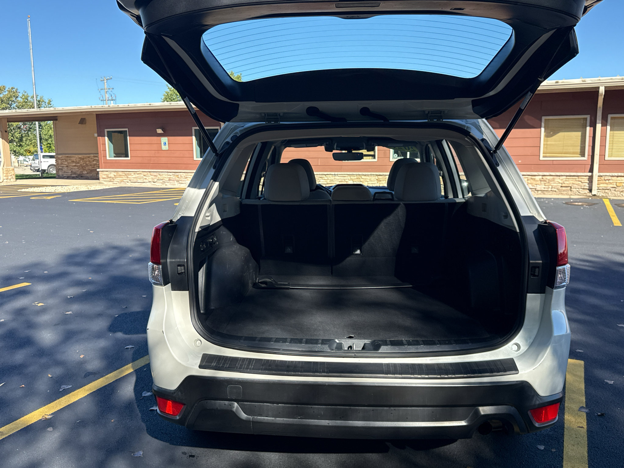 Used 2021 Subaru Forester AWD/4WD image 31
