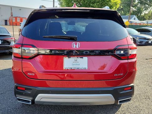 Certified 2025 Honda Pilot Elite image 5