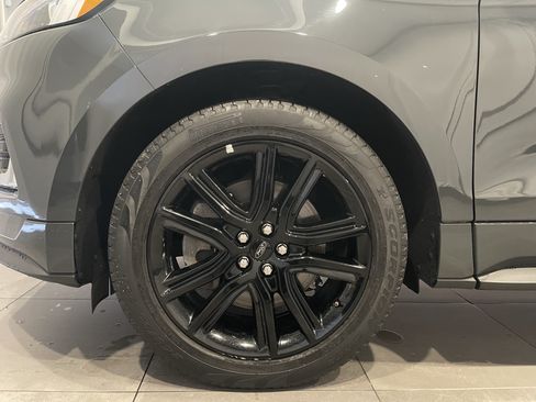 Used 2021 Ford Edge ST-Line w/ Class II Trailer Tow Package AWD/4WD image 7