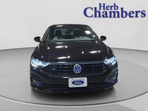 Used 2020 Volkswagen Jetta R-Line w/ R-Line Cold Weather Package FWD image 2