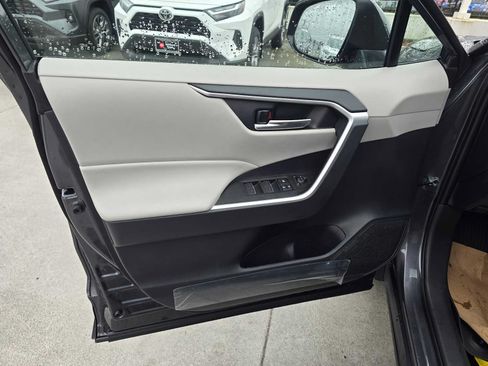 Certified 2025 Toyota RAV4 XLE w/ Convenience Package AWD/4WD image 22