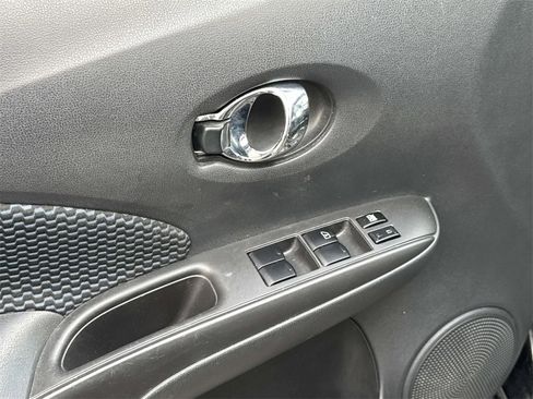 Certified 2016 Nissan Versa Note SV image 21