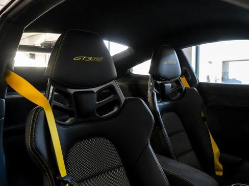 Certified 2025 Porsche 911 GT3 RS image 27