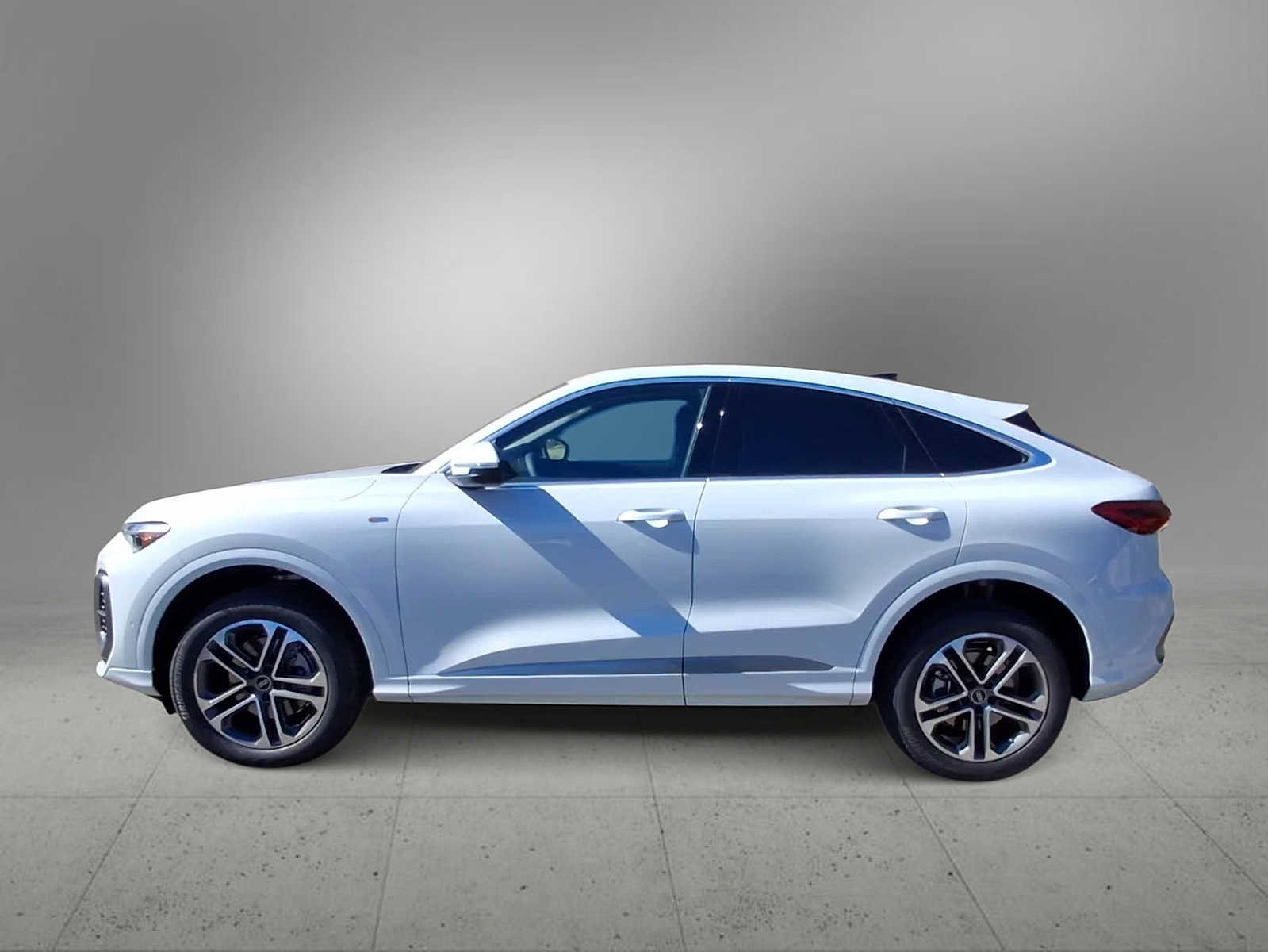 New 2026 Audi Q5 Premium Plus AWD/4WD image 5