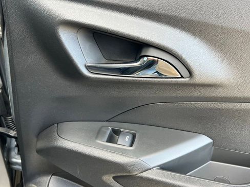 Certified 2025 Chevrolet Trax LS w/ LS Convenience Package image 18