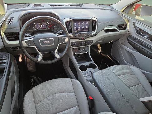 Used 2020 GMC Terrain SLT w/ Preferred Package image 11