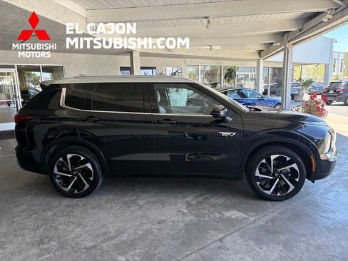 Used 2024 Mitsubishi Outlander SEL AWD/4WD image 2