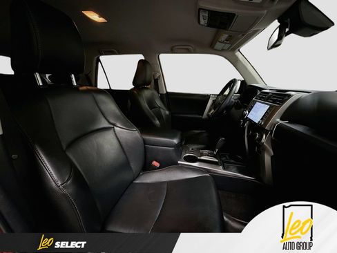 Used 2022 Toyota 4Runner SR5 RWD image 30