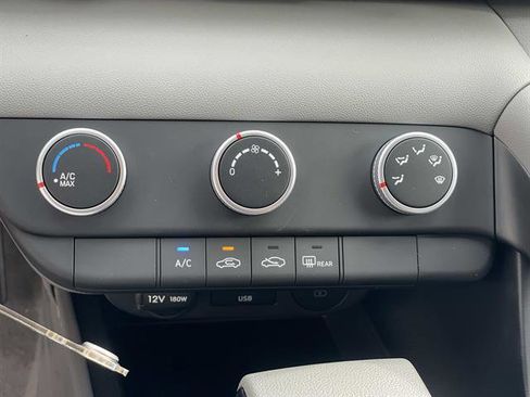 New 2026 Hyundai Elantra SE FWD image 14
