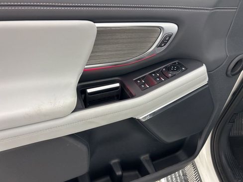 New 2026 Ford Expedition Platinum w/ Driver's Package image 13