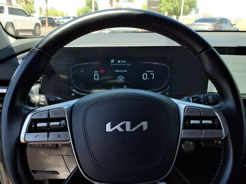 Used 2025 Kia Telluride S AWD/4WD image 19