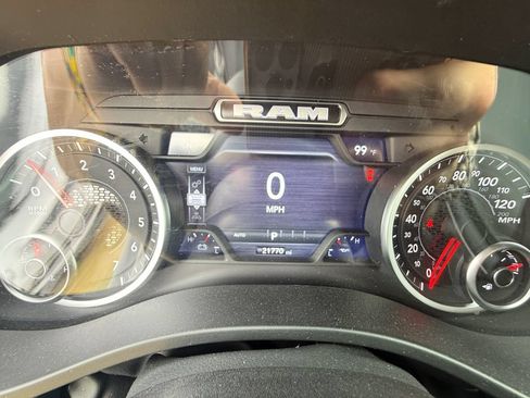 Used 2026 RAM 1500 Laramie AWD/4WD image 13
