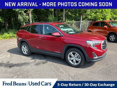 Used 2020 GMC Terrain SLE w/ Driver Convenience Package AWD/4WD image 4