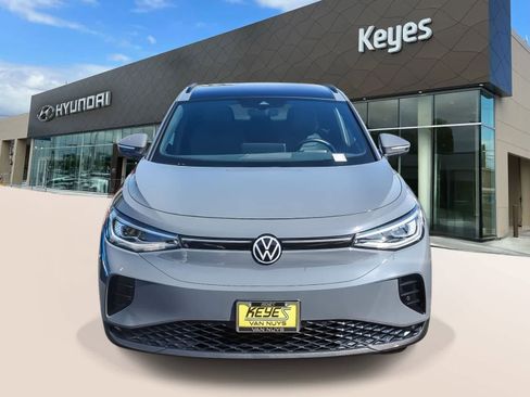 Used 2023 Volkswagen ID.4 Pro S image 2
