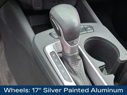 Used 2024 Chevrolet Trax LS w/ LS Convenience Package FWD image 11