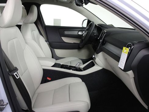 New 2026 Volvo XC40 B5 Plus w/ Protection Package Premier image 10