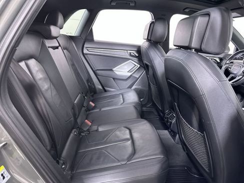Used 2024 Audi Q3 2.0T Premium image 28