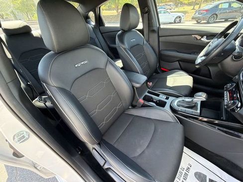 Used 2023 Kia Forte GT-Line w/ GT-Line Premium Package FWD image 30